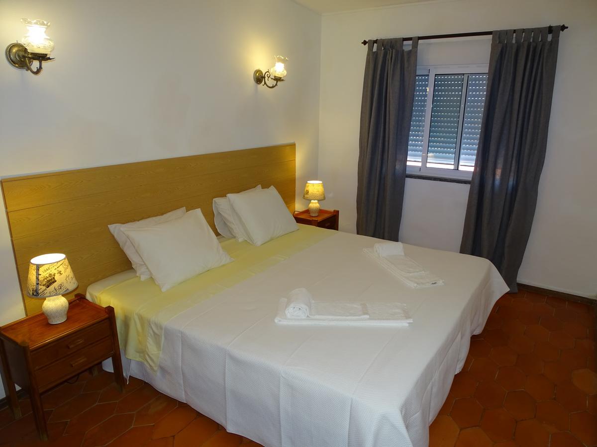 Falfeira Apartments Lagos Esterno foto